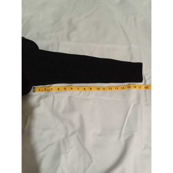 Women's Shimmering Glitter Off The Shoulder Ruffle Black & Sliver Top Sz Lrg - Picture 10 of 12